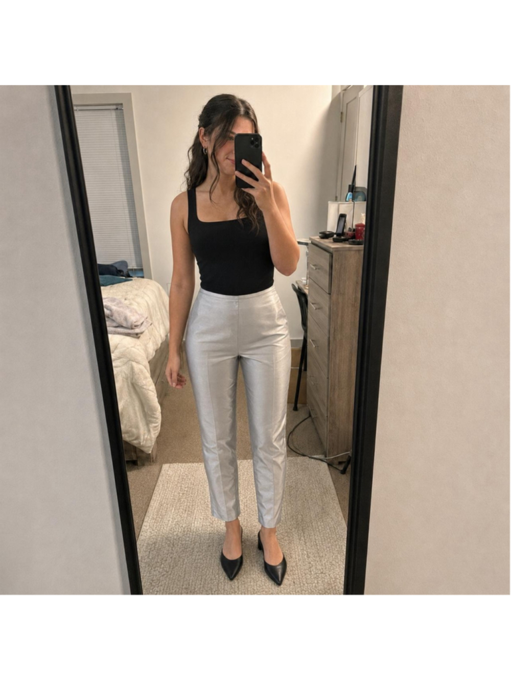 SILKLAND Petite Silk-Blend Trousers - NWT 🕊️
Elegant and sophisticated high-wai